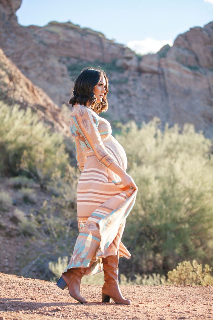 Kate Nelle Photography | BrieBella | Camelback Mountain Maternity Session